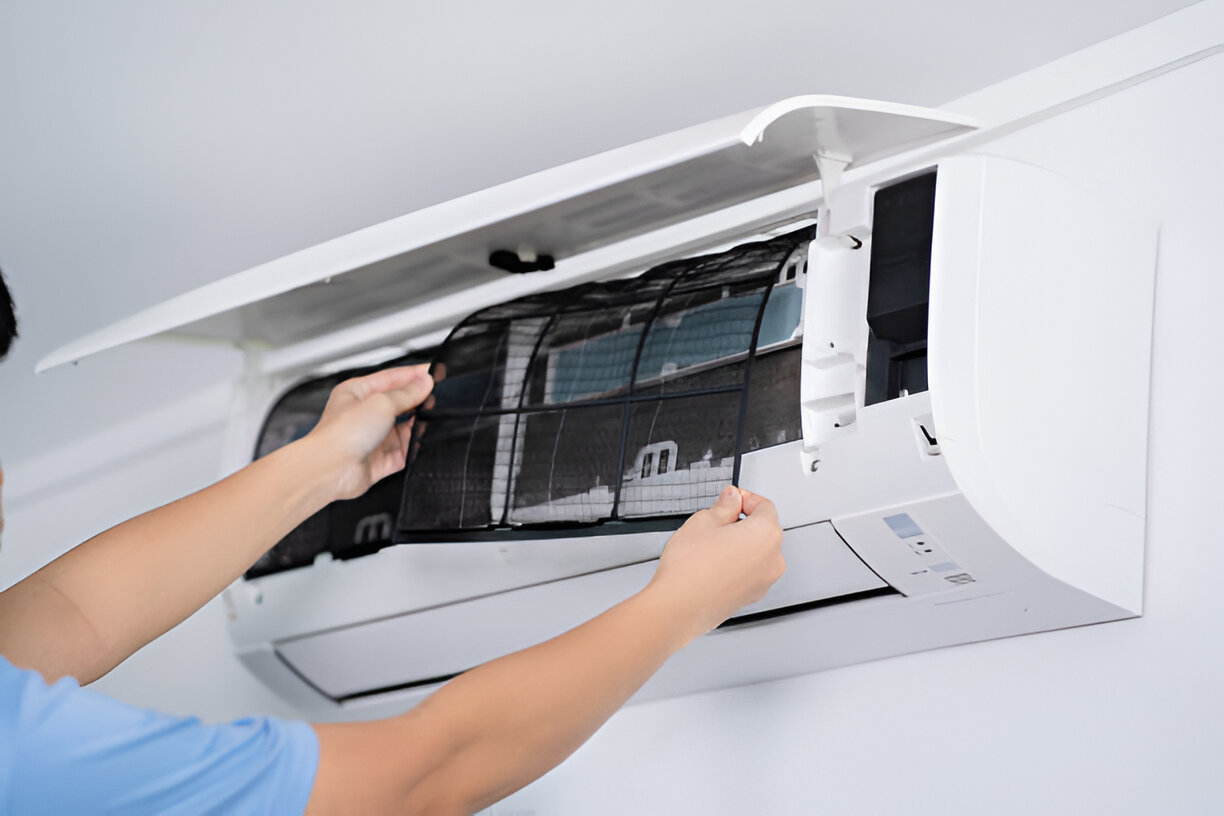 Air Con Cleaning and maintenance service image from Beare Group for air conditioning systems Queensland